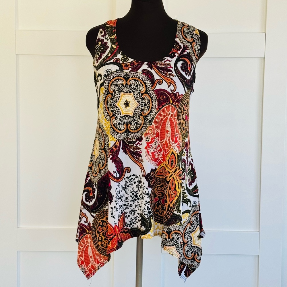 JOSTAR SLINKY SHARK HEM SLEEVELESS TOP TUNIC - Picture 2 of 7